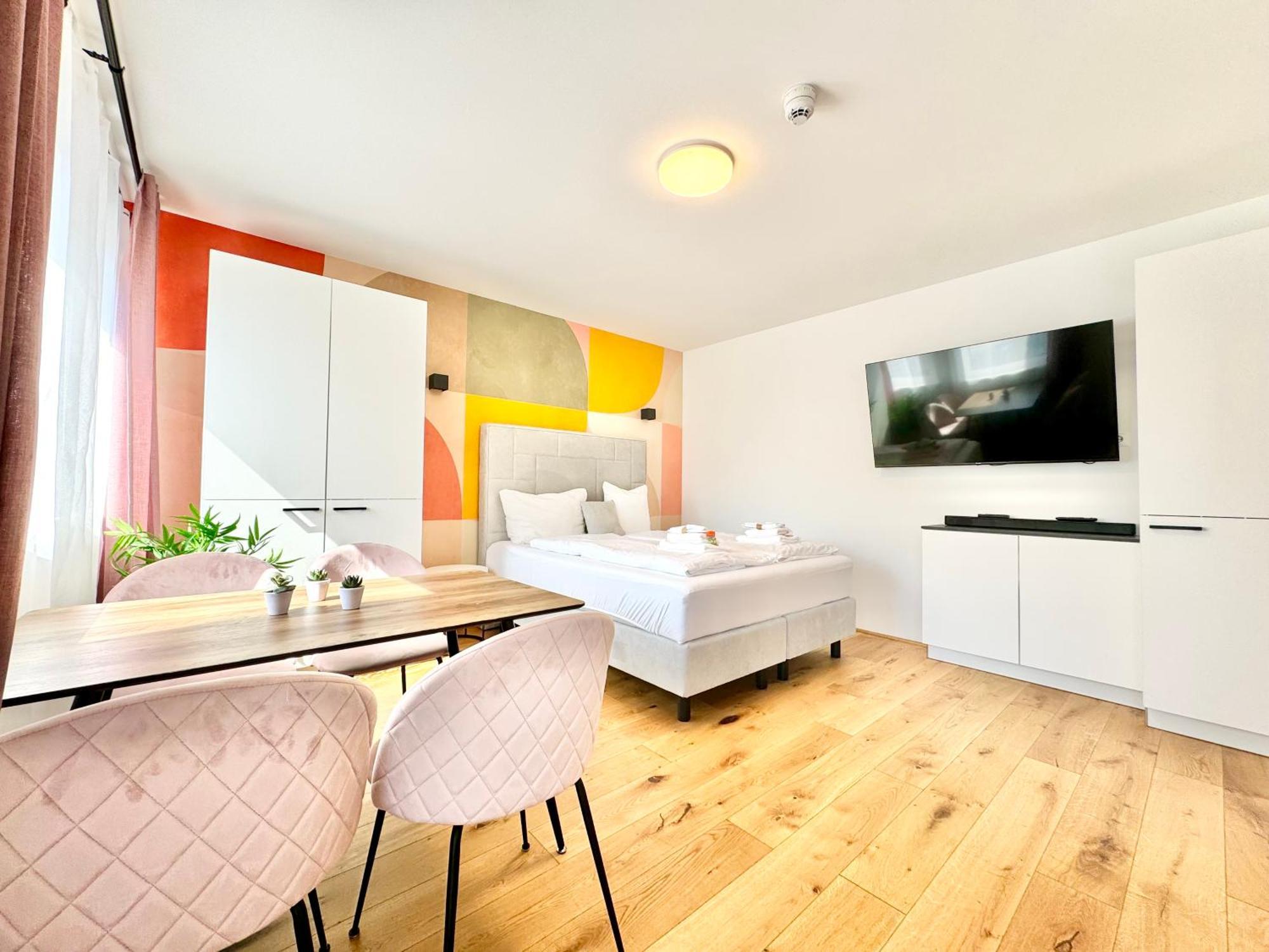 Stylische Mit Balkon * Wien